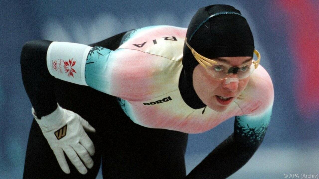 "Eisgräfin" Emese Hunyady feiert ihren 50er