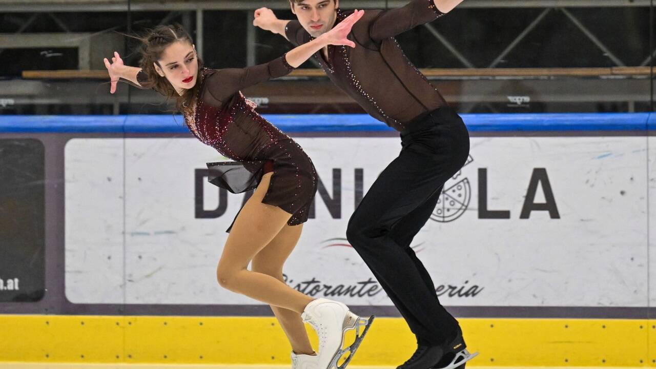 Bei der EM wird Österreich jedoch von Gabriella Izzo and Luc Maierhofer vertreten. 