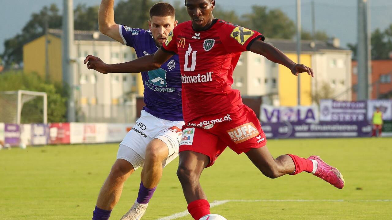 Aboubacar Cisse (rechts) verlässt die Regionalliga West. Aboubacar Cisse (rechts) verlässt die Regionalliga West.