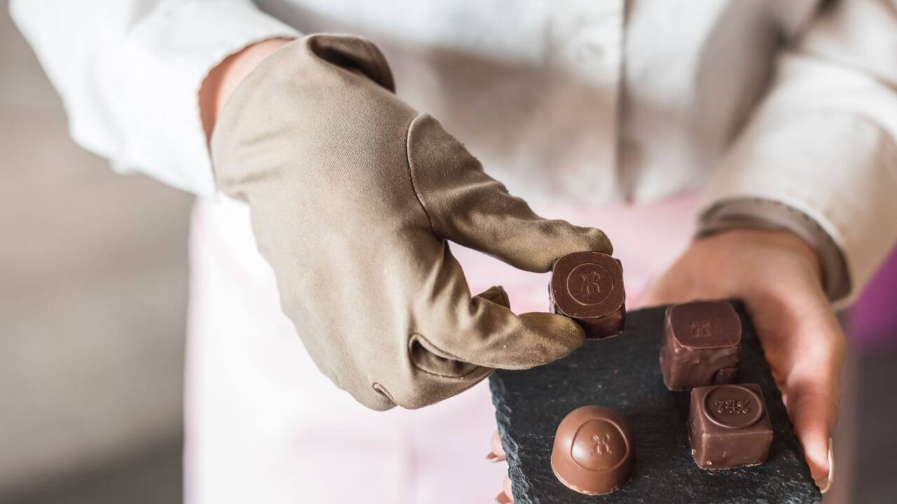 Max Chocolatier in Luzern hält auch Pralinenkurse. Max Chocolatier in Luzern hält auch Pralinenkurse.