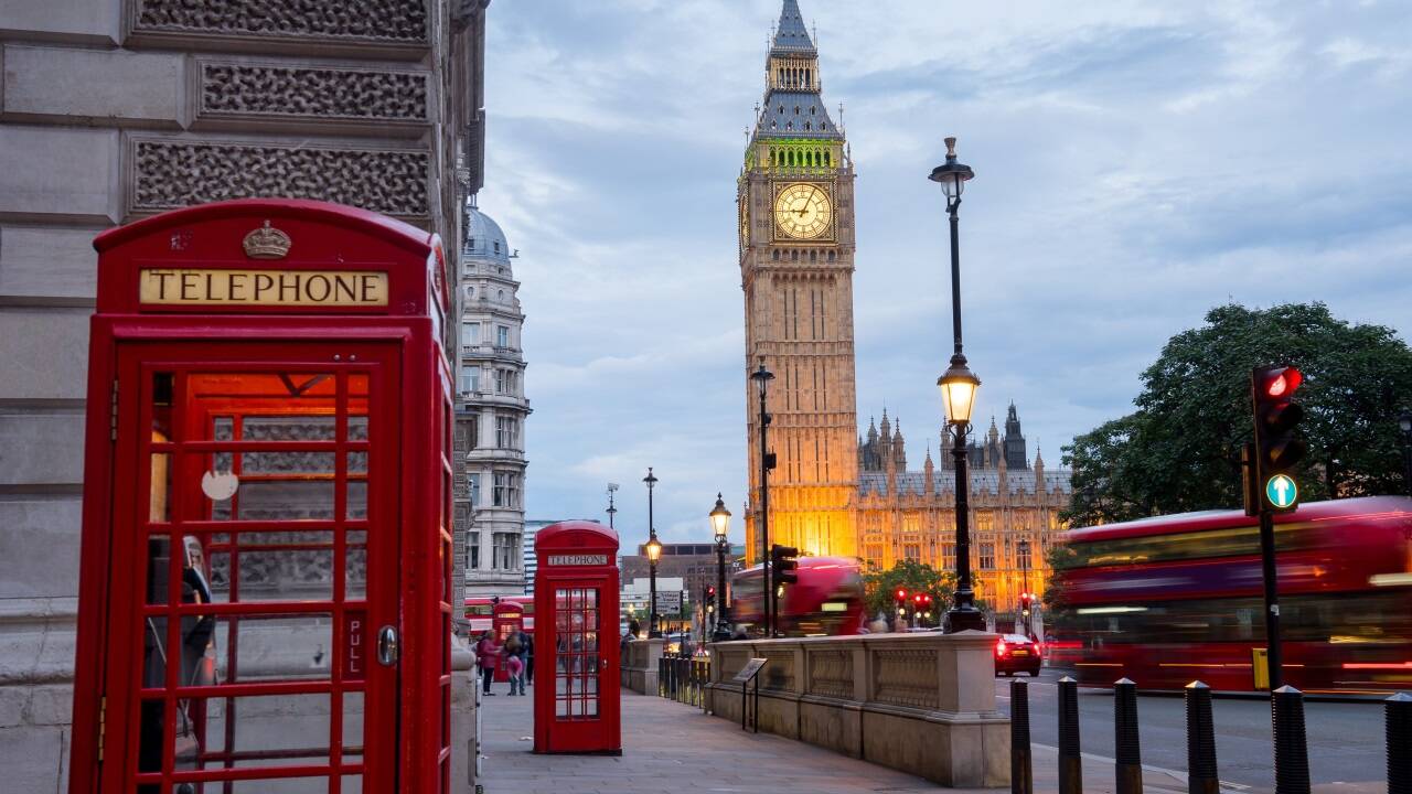 Trendziel Großbritannien: Big Ben und Westminster Abbey in London. 