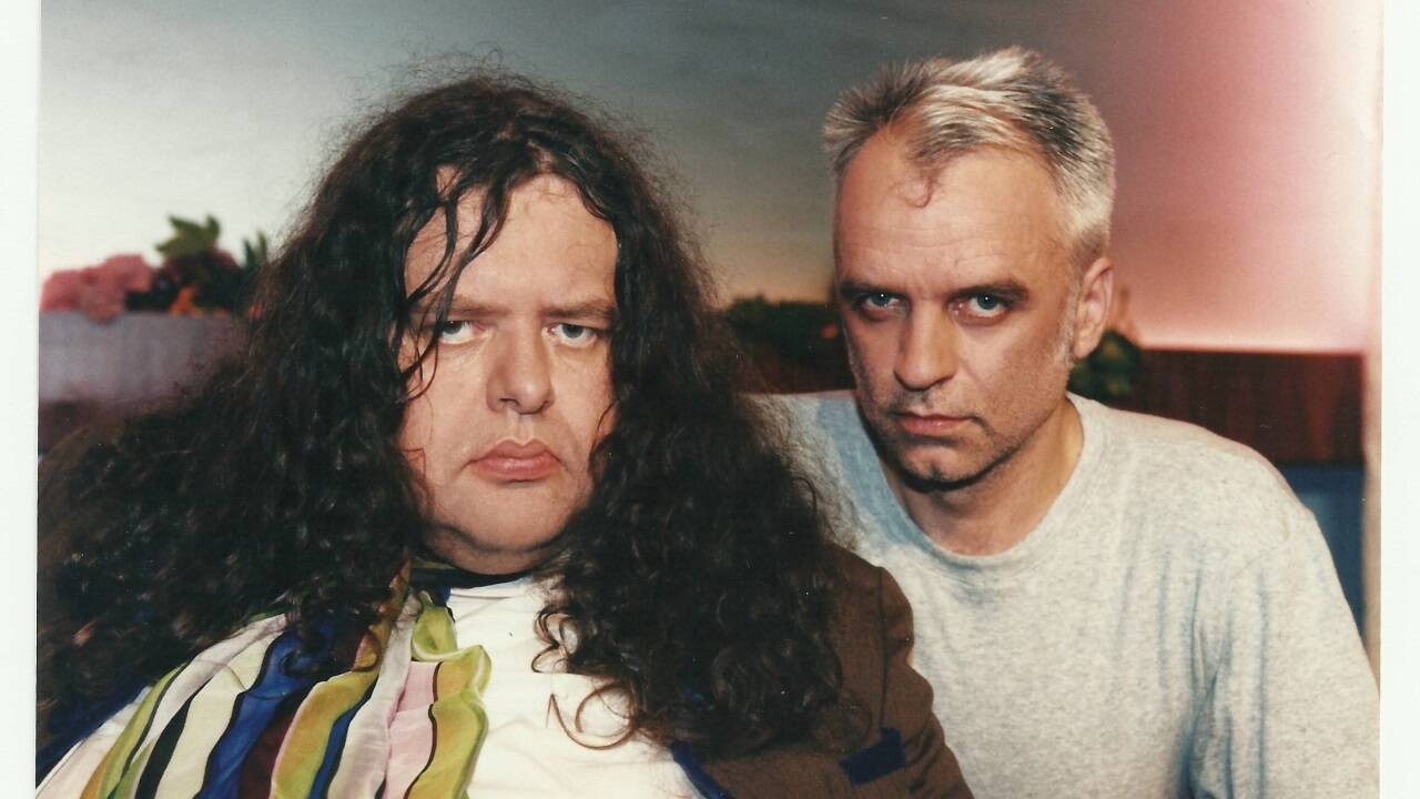 Hermes Phettberg und Kurt Palm schrieben Mitte der 1990er Jahre mit „Phettbergs Nette Leit Show“ TV-Geschichte. Hermes Phettberg und Kurt Palm schrieben Mitte der 1990er Jahre mit „Phettbergs Nette Leit Show“ TV-Geschichte.