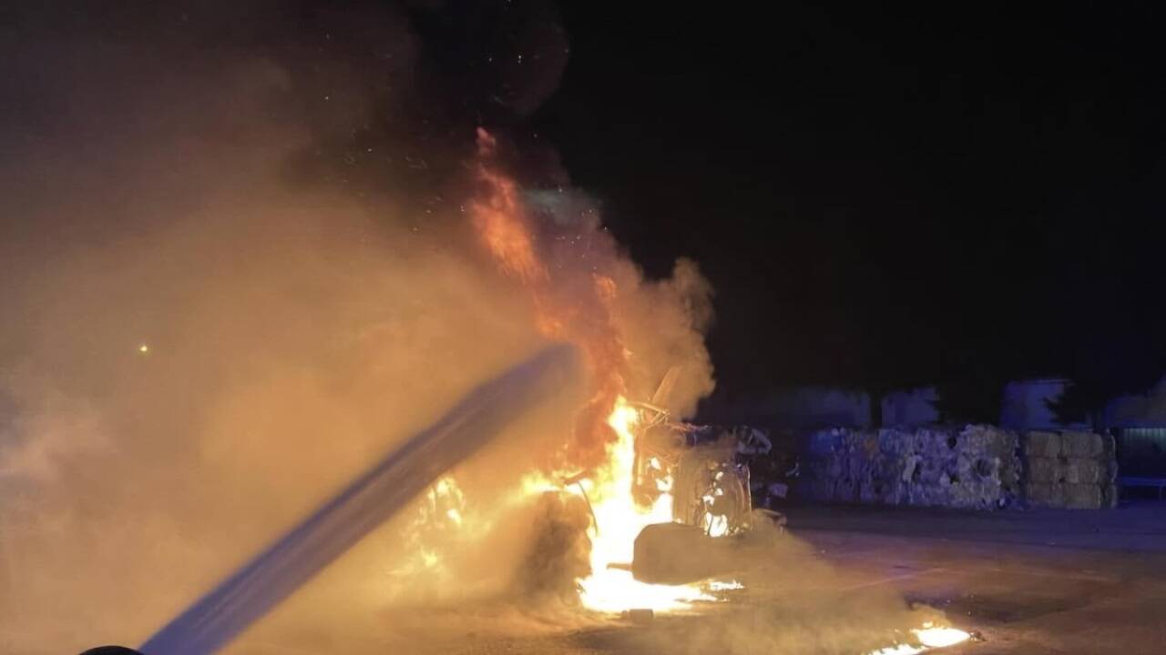 Auf einem Firmengelände in der Stadt Salzburg brach in der vergangenen Nacht ein Brand aus.  Auf einem Firmengelände in der Stadt Salzburg brach in der vergangenen Nacht ein Brand aus.