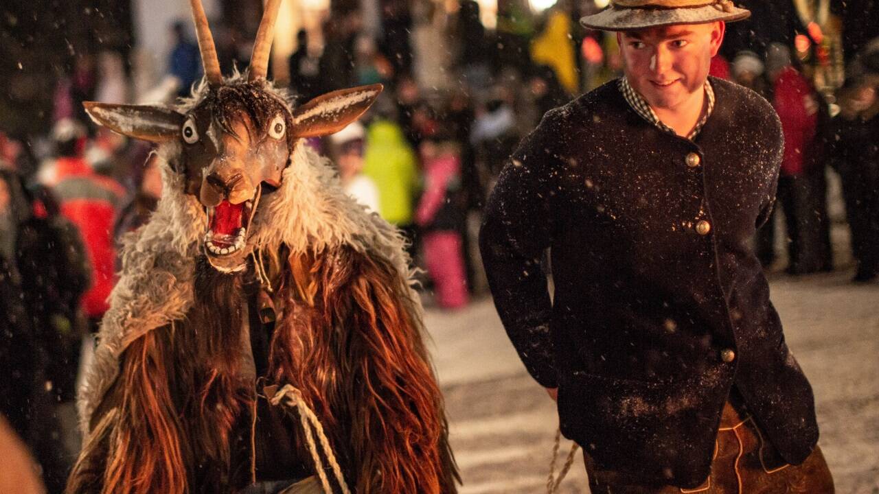 Im Dorfzentrum von Maishofen ist am Abend des 3. Jänner ab 20.15 Uhr wieder viel geboten.  