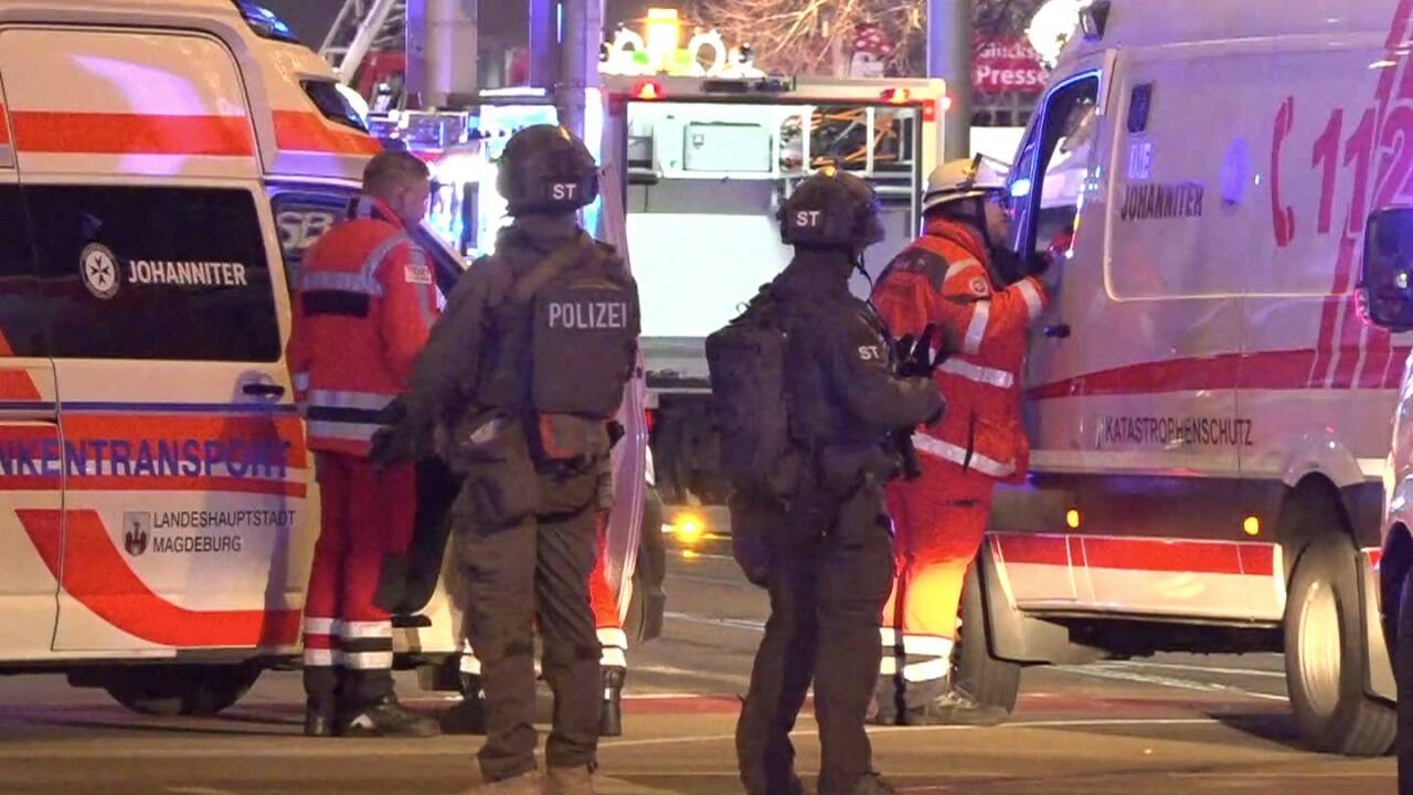 Einsatzkräfte beim Magdeburger Weihnachtsmarkt 