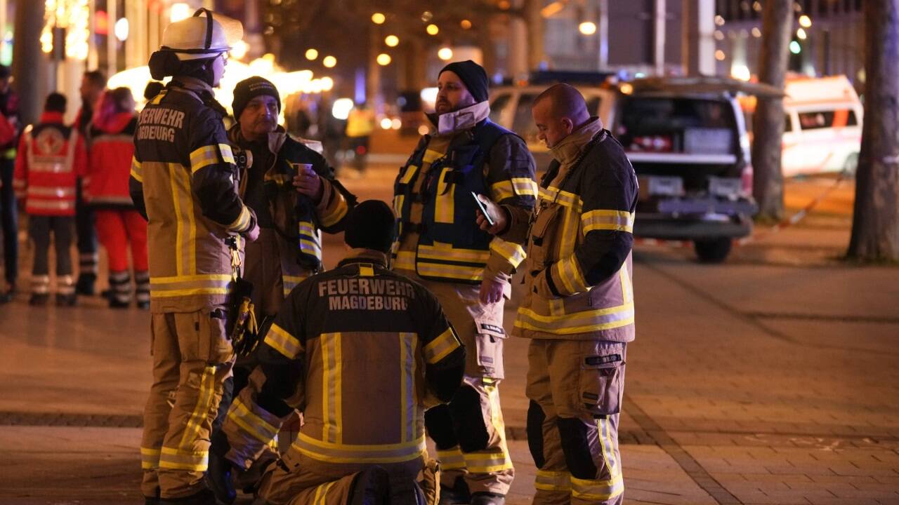 Einsatzkräfte beim Magdeburger Weihnachtsmarkt 