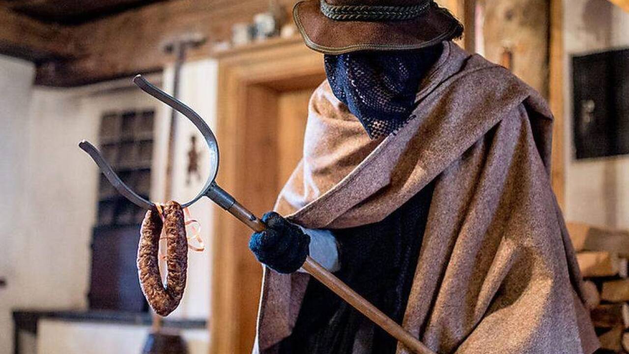 Die Pehtra Baba ist in der Nacht zum Dreikönigstag unterwegs. 