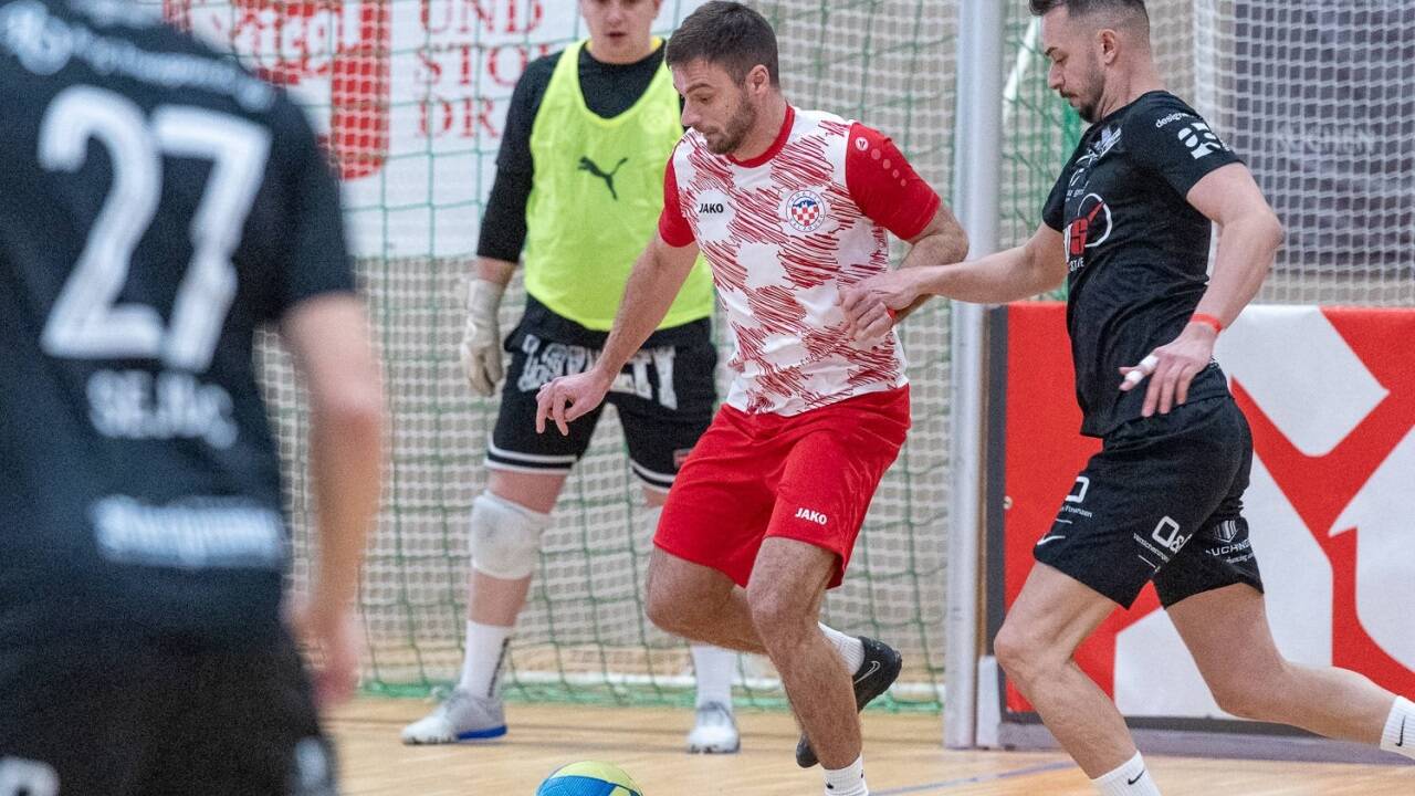 Die Croatia-Kicker behaupteten sich in der Halle auch gegen Teams aus der Salzburger Liga. 