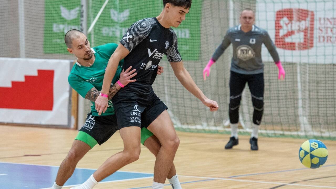 Die Siezenheimer um Simon Freund (vorn rechts) spielten ein starkes Turnier.  Die Siezenheimer um Simon Freund (vorn rechts) spielten ein starkes Turnier.