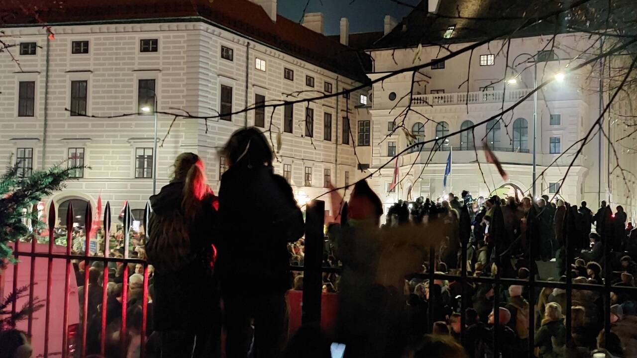 Vom Volksgarten hatte man einen guten Blick auf die Kundgebung. 