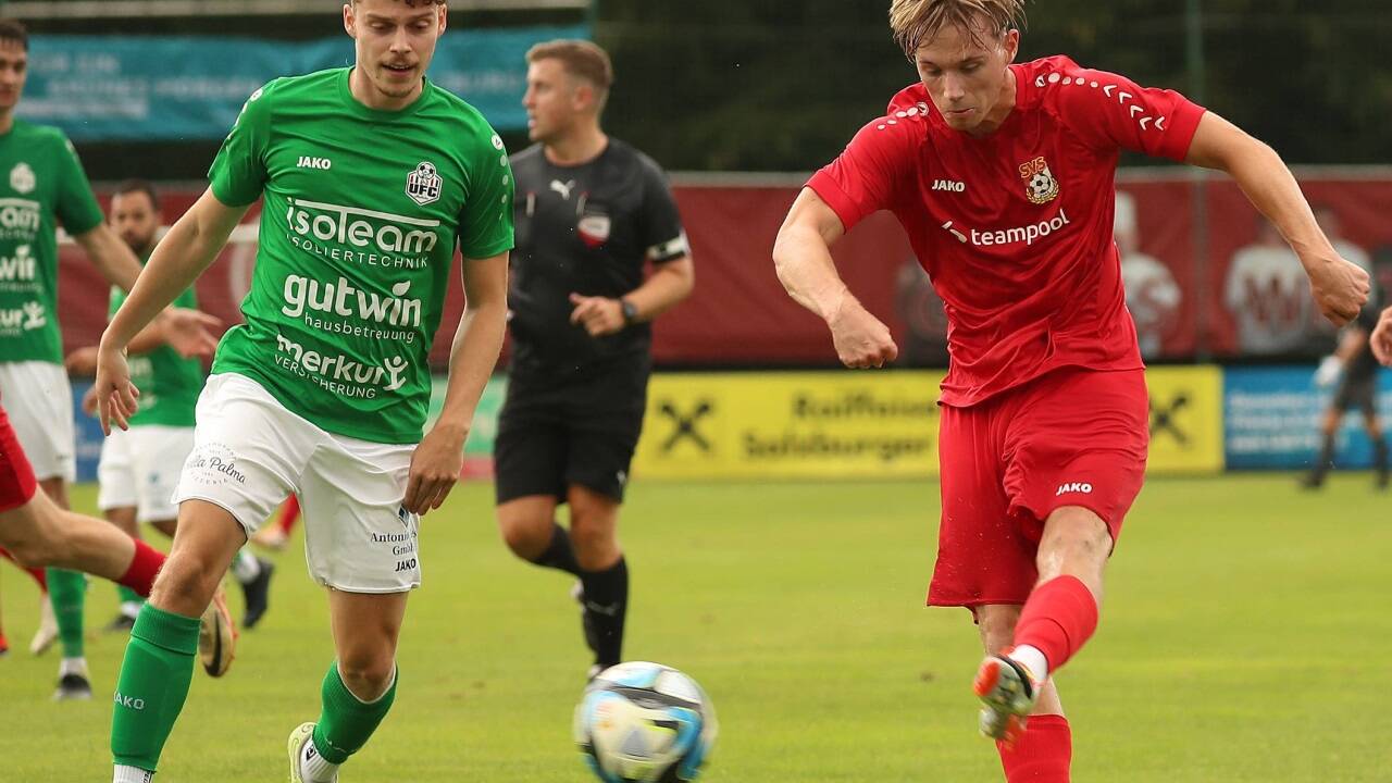 Adrian Wagner (links) stürmt weiterhin in der Salzburger Liga. 