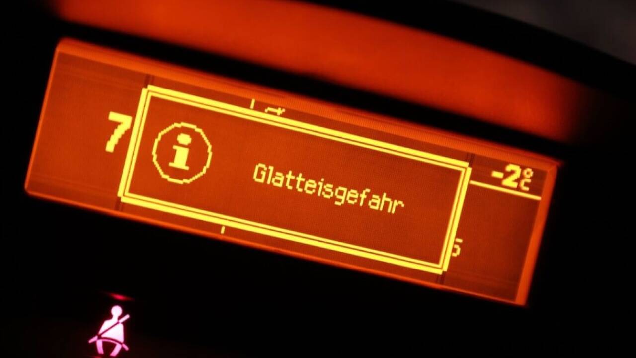 Zwei Menschen sterben bei Unglücken auf Autobahnen Zwei Menschen sterben bei Unglücken auf Autobahnen