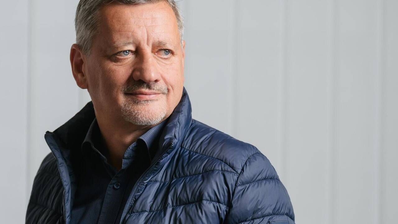 Josef Nußbaumer, WKS-Obmann des Landesgremiums Fahrzeughandel: „Die Lage ist alarmierend. Die Insolvenzzahlen steigen, Herausforderungen wie die Teuerung sind für die Betriebe eine enorme Belastung.“ 