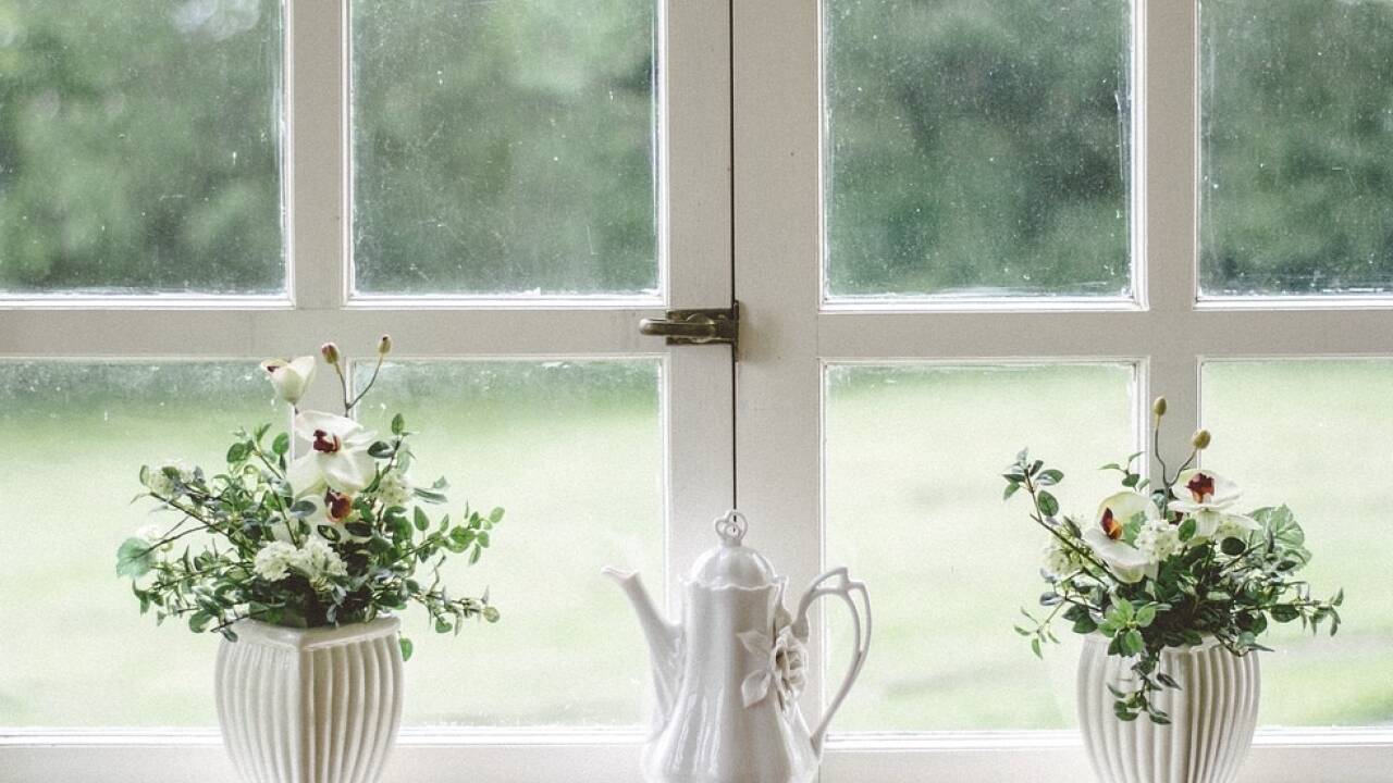 Saubere Fenster sorgen für Durchblick und ein angenehmes Ambiente.  Saubere Fenster sorgen für Durchblick und ein angenehmes Ambiente.