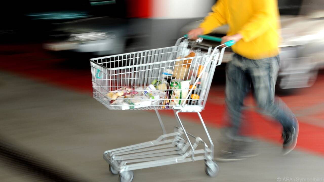 Immer mehr Gemeinden versuchen, die Kaufkraft ihrer Bürger in der Region zu halten. Immer mehr Gemeinden versuchen, die Kaufkraft ihrer Bürger in der Region zu halten.