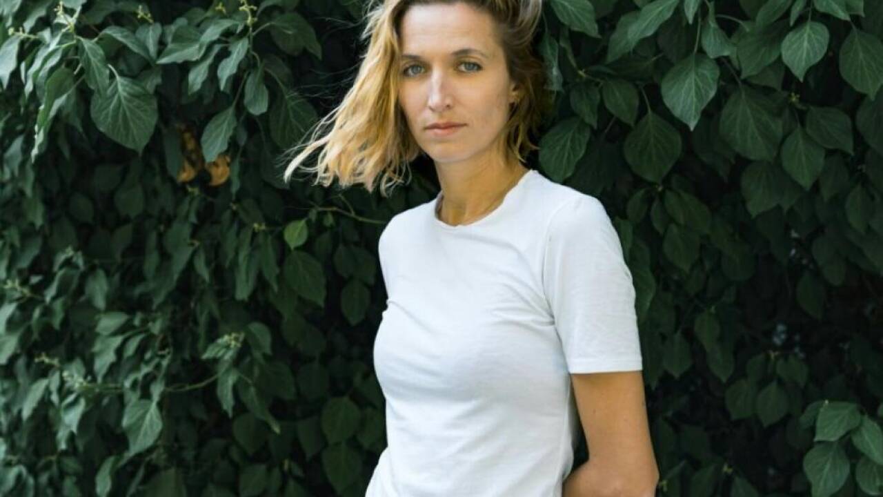Autorin Alina Lindermuth im Grünen 