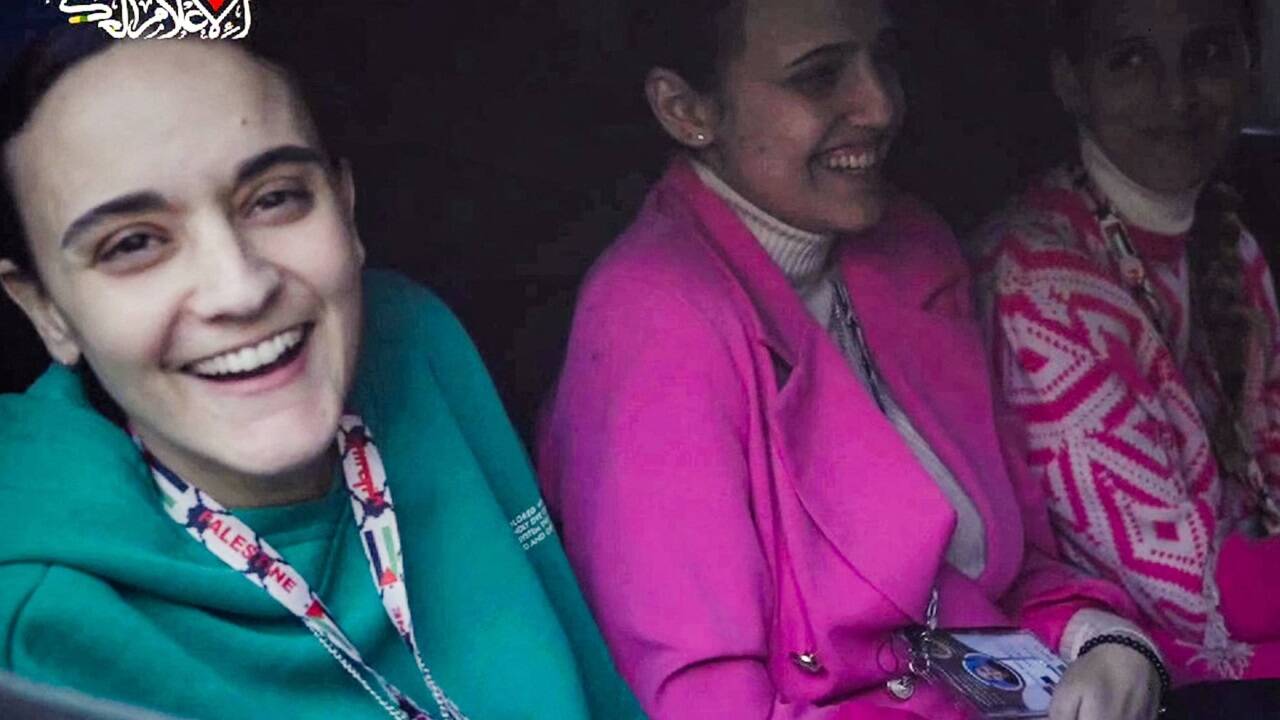 Emily Damari, Romi Gonen und Doron Steinbrecher sind aus der Gewalt der Hamas freigekommen.  