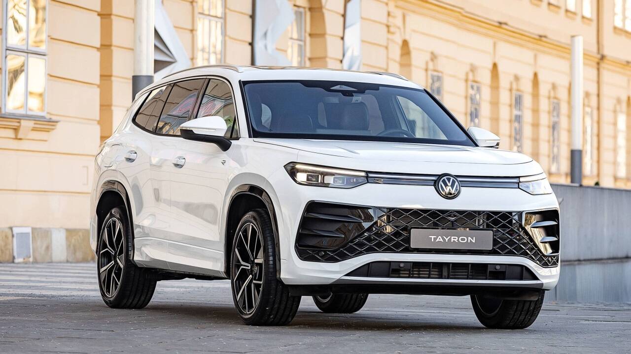 Der VW Tayron wirkt klein, bietet jedoch viel Platz. 