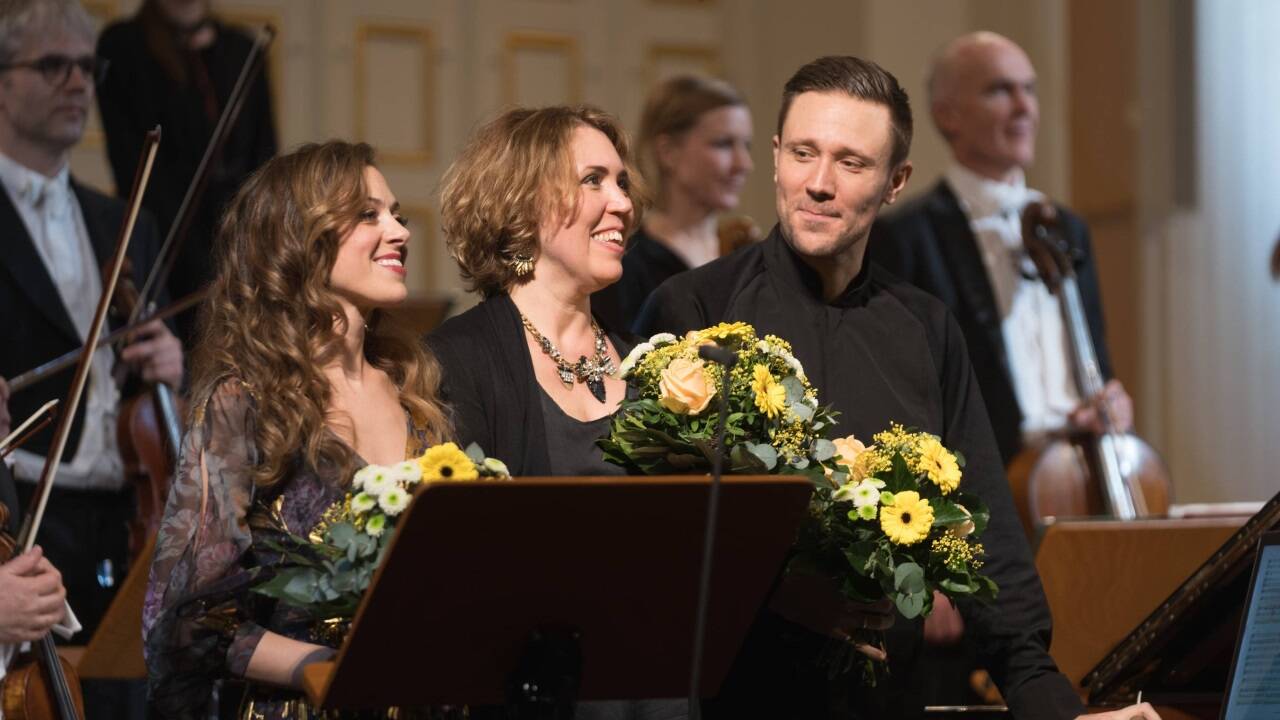 Lauren Snouffer, Gabriela Montero und Dirigent Roberto González-Monjas 