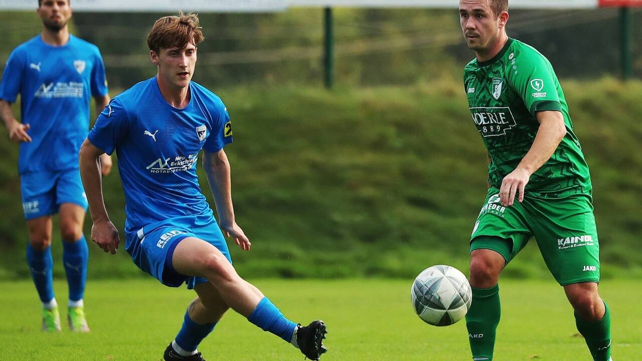 Stefan Pernsteiner (rechts) spielte für den SAK, Bergheim und Henndorf in der Salzburger Liga. 