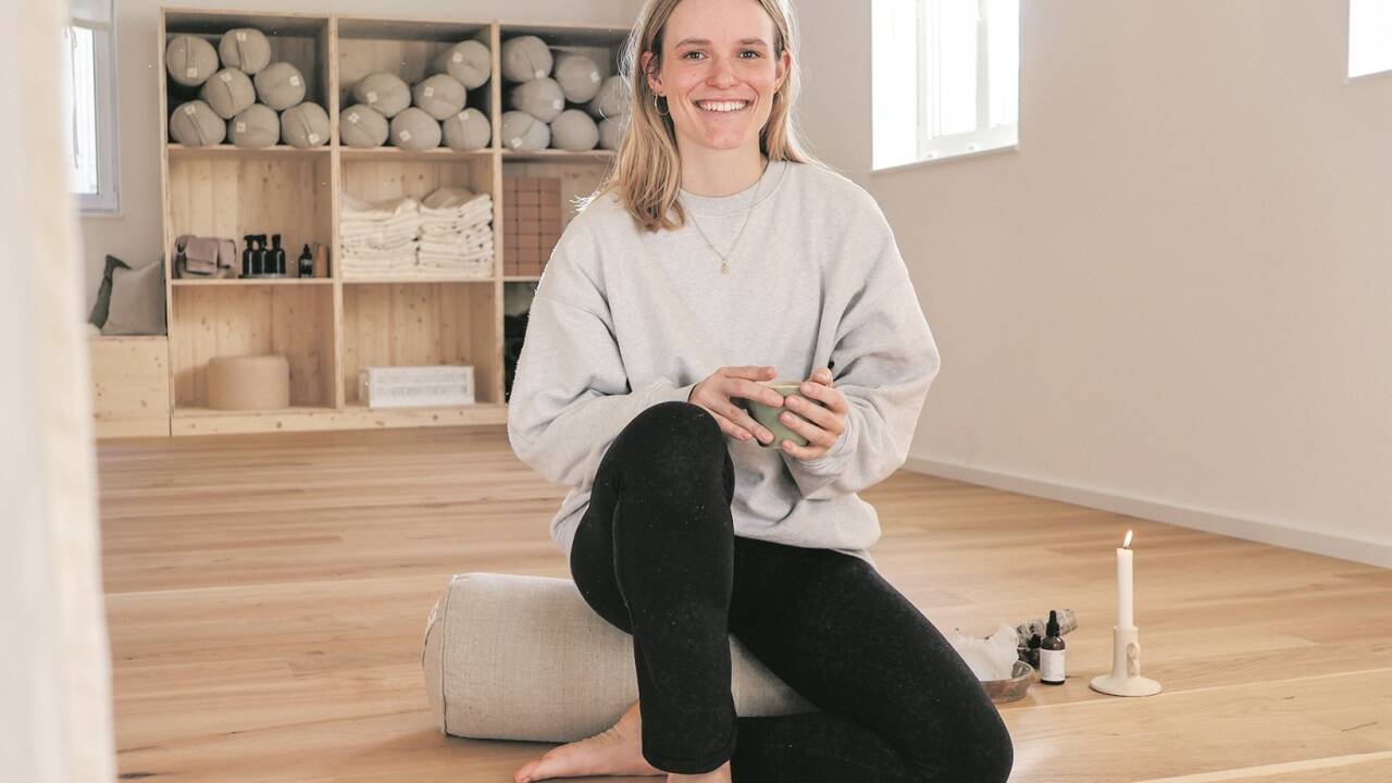 Alexa Valentin ist die Inhaberin des Studios Mond. Gemeinsam mit ihrem Team unterrichtet sie auch selbst im Studio.  