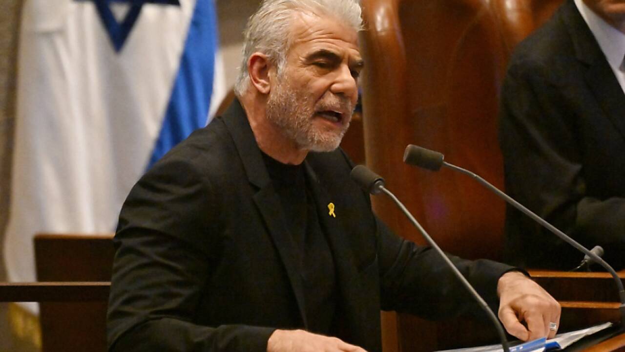 Yair Lapid attackiert Regierung 