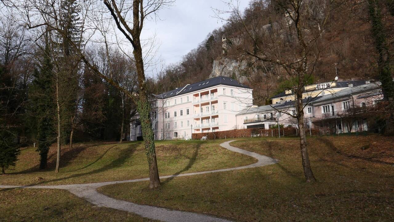Der Park von Schloss Arenberg (im Hintergrund das Schloss).  