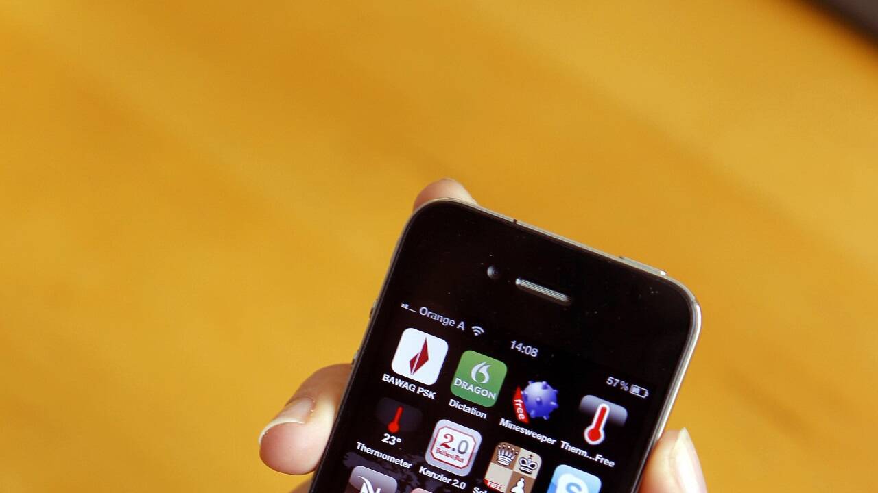 Handys sind in der Schule umstritten. 