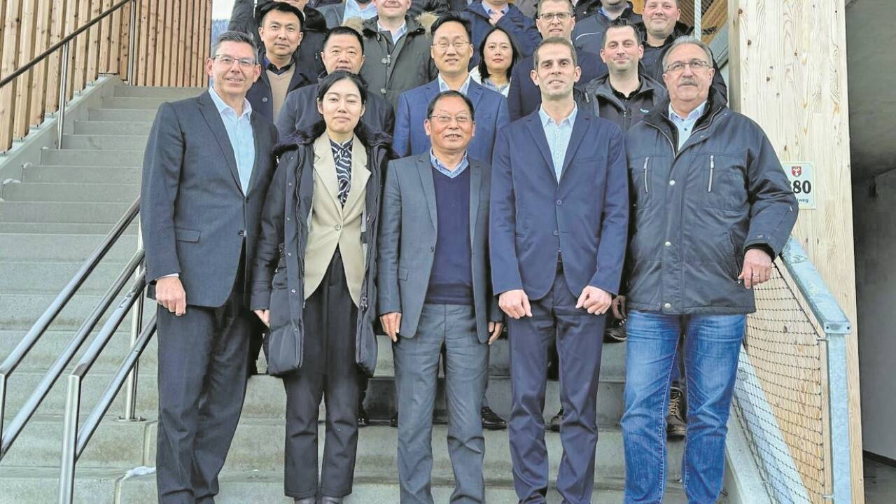 In der Lungau Arena in St. Michael traf sich der Kaco-Führungsstab aus Asien, Europa und USA zum Strategie-Meeting. Vorne links COO Gernot Feiel aus St. Michael.  In der Lungau Arena in St. Michael traf sich der Kaco-Führungsstab aus Asien, Europa und USA zum Strategie-Meeting. Vorne links COO Gernot Feiel aus St. Michael.