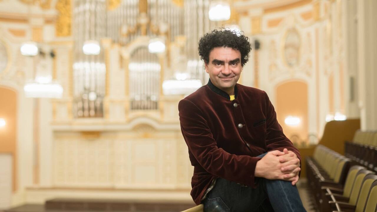 Rolando Villazón inszeniert 2026 Mozarts „Zauberflöte“.  