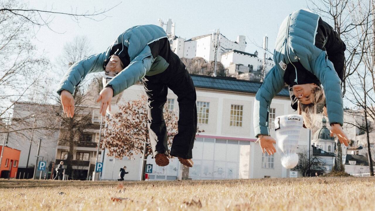 Die Vorfreude bei den Snowboard-Freestylerinnen Livia Schatzer und Ilvy Paul ist groß.  