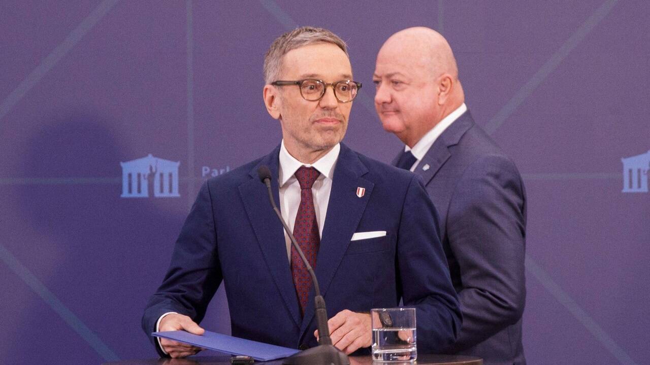Es knirscht im Verhandlungsgetriebe: Herbert Kickl, Christian Stocker. 