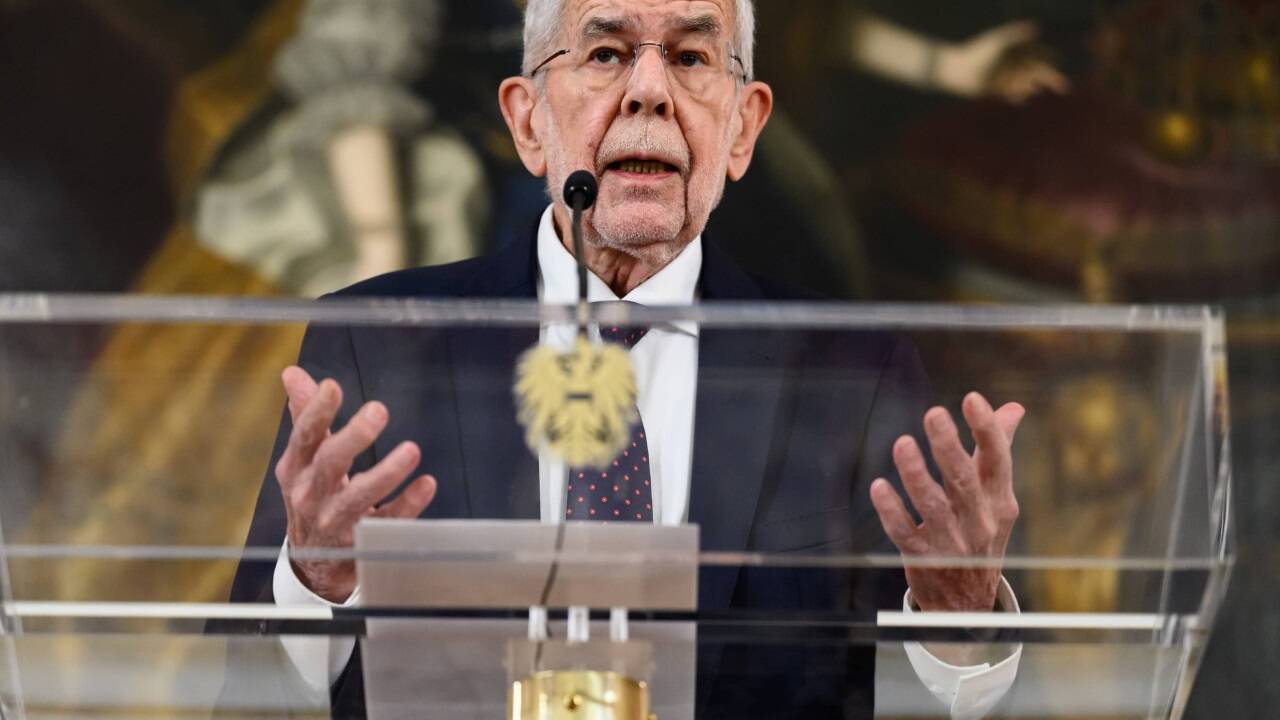 Ein Verhandlungsprozess sei „kein Wettkampf, in dem es nur Gewinner und Verlierer gibt“: Bundespräsident Alexander Van der Bellen lässt Unmut über den bisherigen Verlauf der Regierungsgespräche erkennen. 