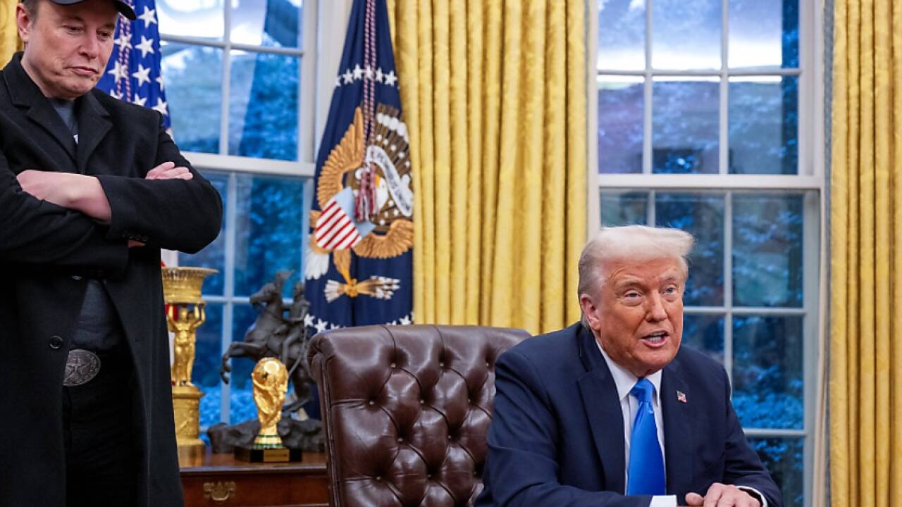 Trump und sein Berater Musk wollen bei Beamten sparen 