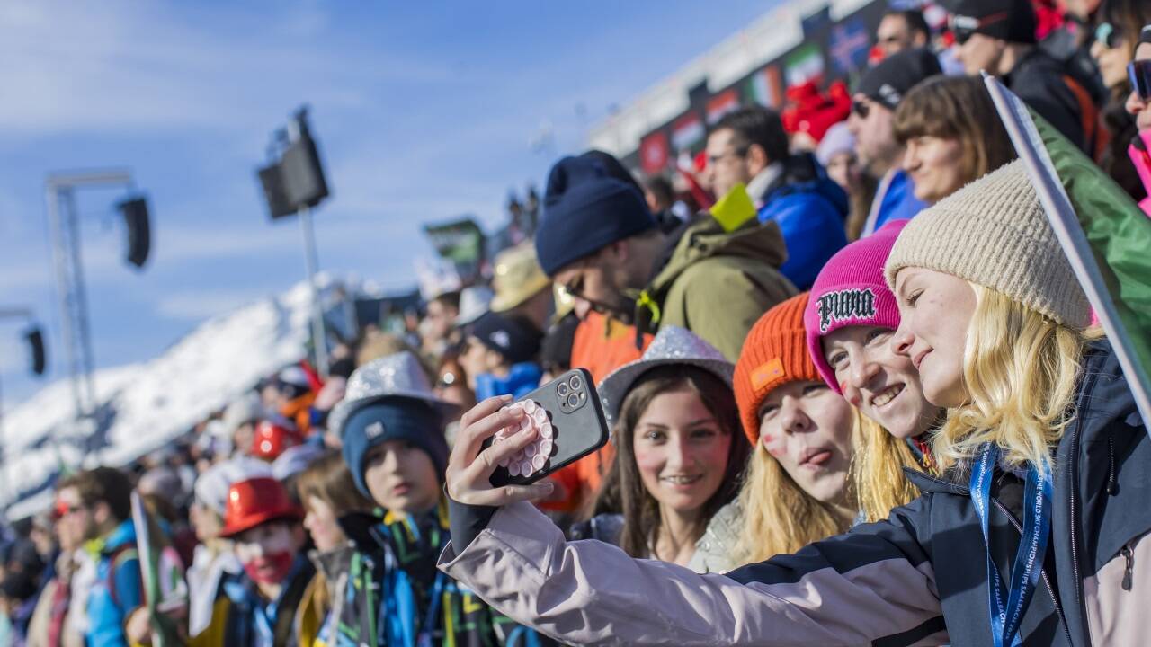 Top Stimmung herrschte bei den Fans beim Super-G der Damen. 