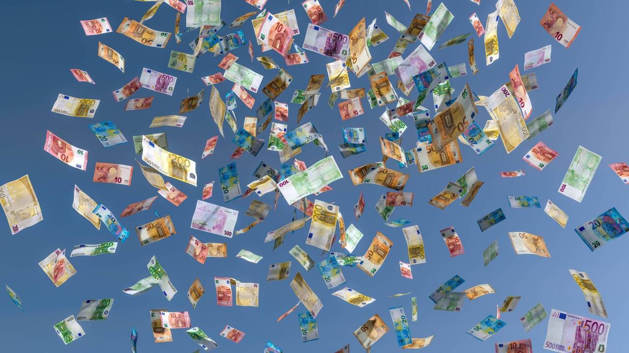 Die SPÖ erhofft sich einen Geldregen durch eine Bankenabgabe. Die ÖVP versucht den Schaden für die Branche möglichst klein zu halten. 