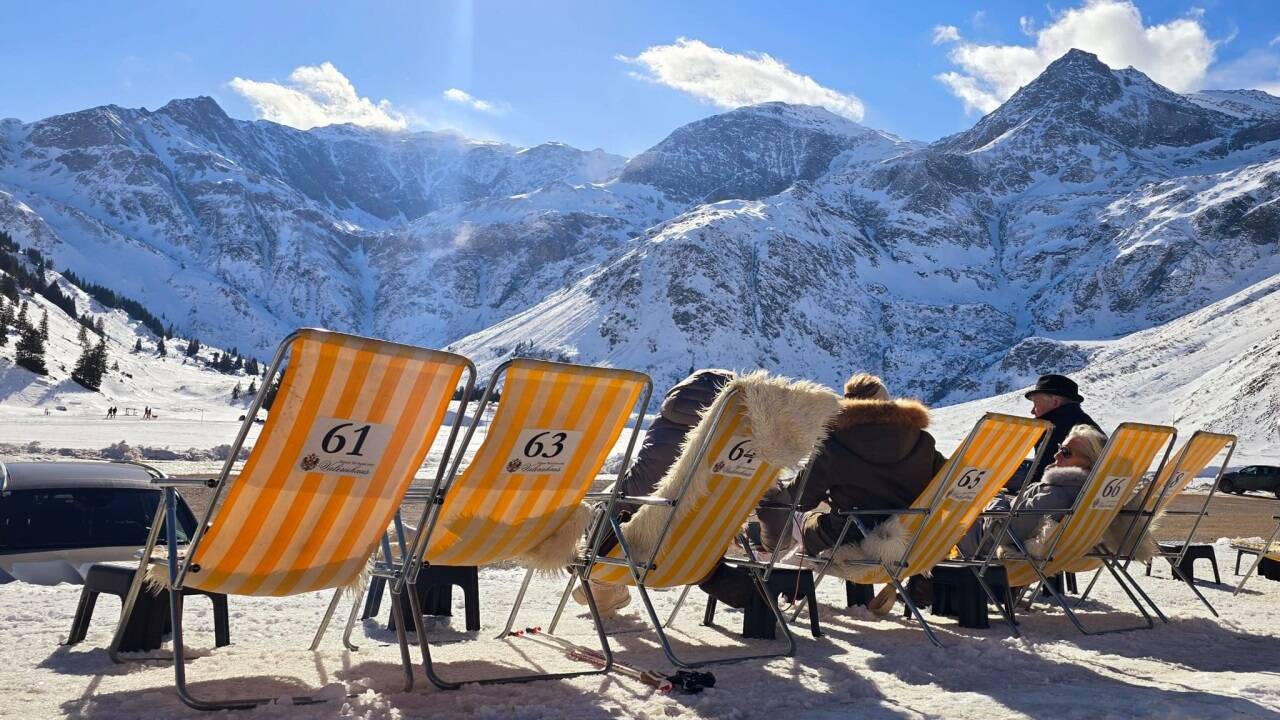 Wer auf der Valeriehaus-Terrasse . 