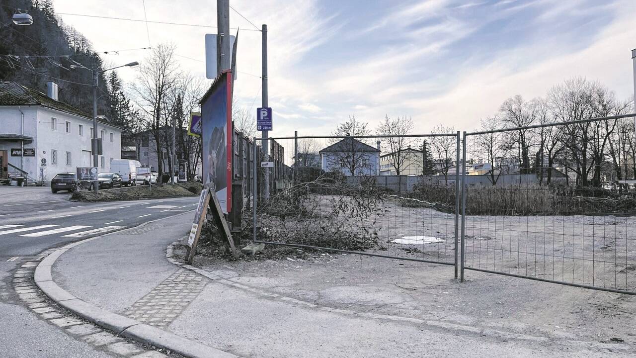 Auf dem Grundstück rechts, also neben der Schallmooser Hauptstraße, entsteht ein Bauprojekt. 