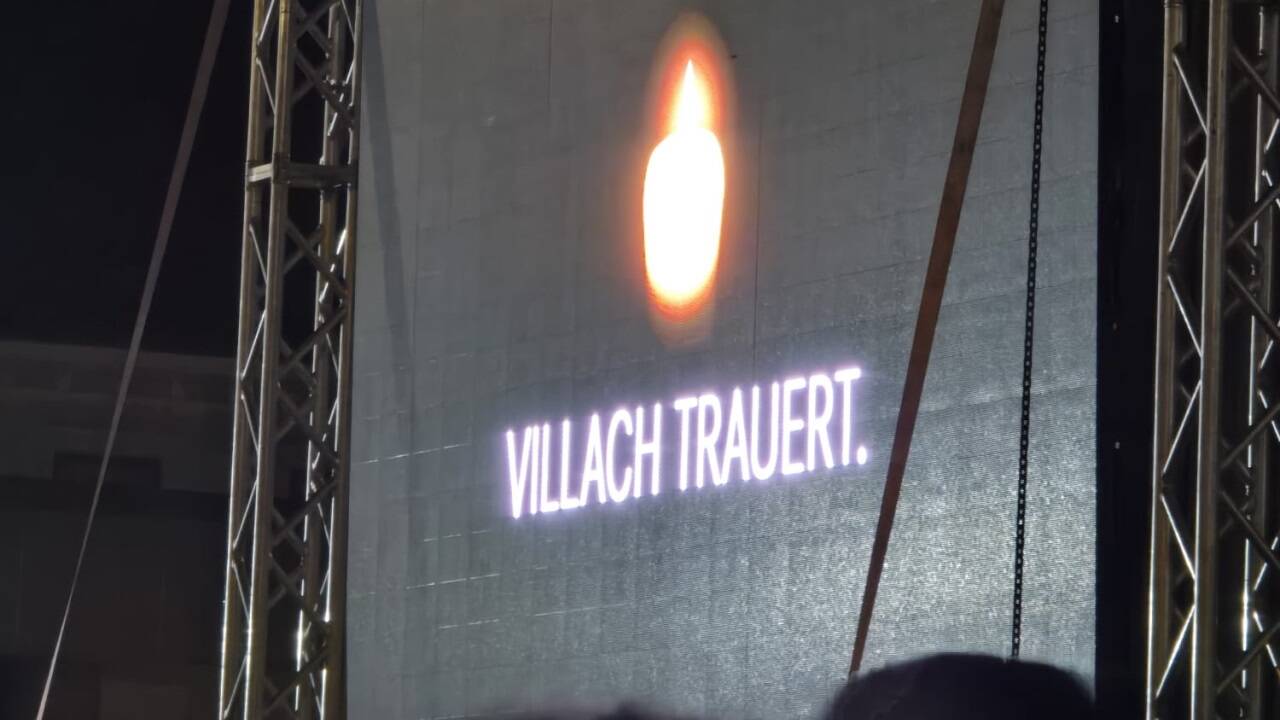 Der Trauerzug durch Villach. 