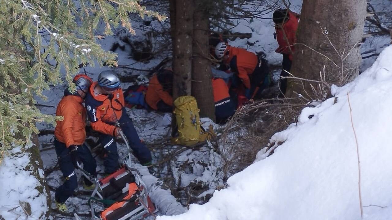 Freiwillige der Bergrettung Mittersill im Einsatz. 