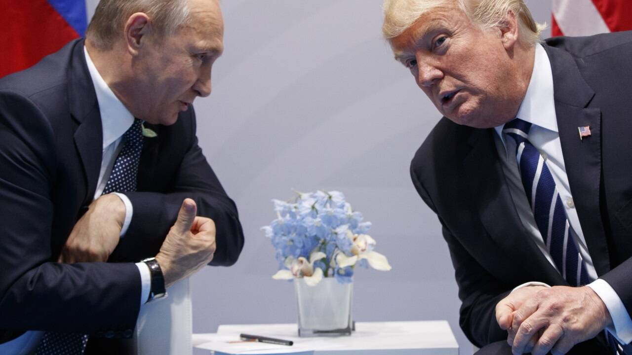 Europa muss mitansehen, wie Donald Trump vom russischen Präsidenten Wladimir Putin eingelullt wird.  Europa muss mitansehen, wie Donald Trump vom russischen Präsidenten Wladimir Putin eingelullt wird.