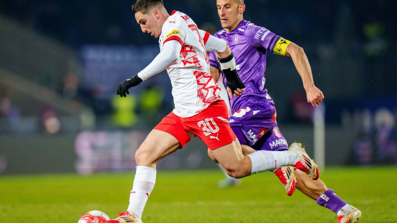 Oscar Gloukh (l.) glänzte als Superdribbler und als Goldtorschütze. 