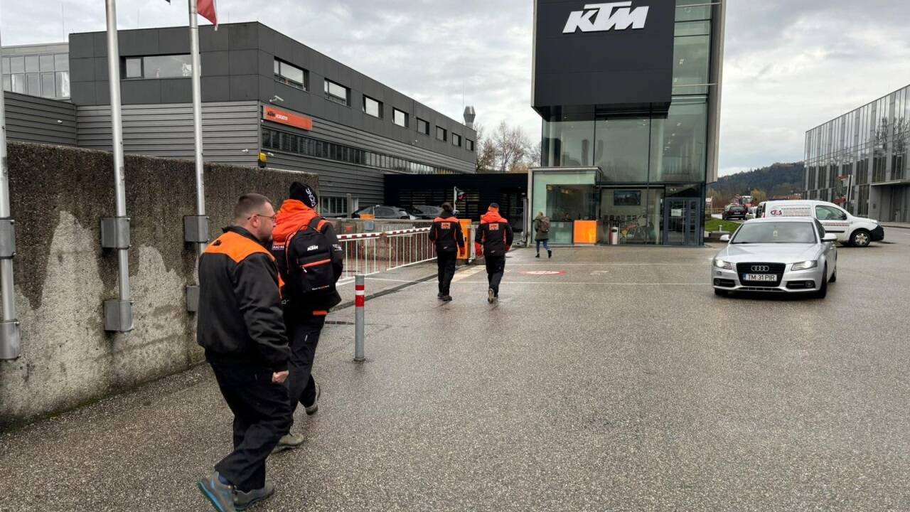 Entscheidende Stunden für KTM in Mattighofen. 