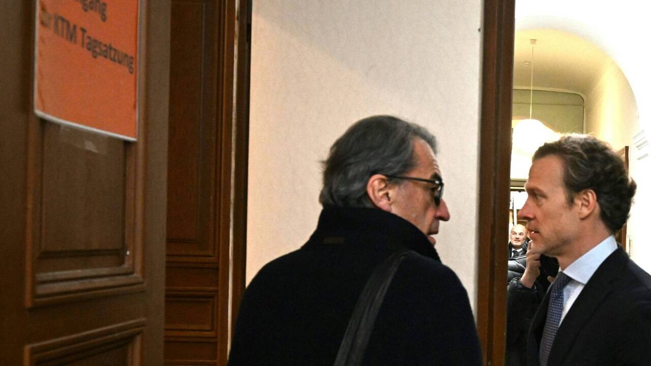 KTM-Hauptaktionär Stefan Pierer war auch im Landesgericht anwesend. An seiner Seite: KTM-CEO Gottfried Neumeister. 