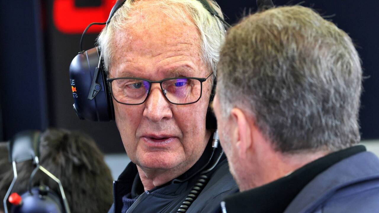 Helmut Marko (links) im Gespräch mit Christian Horner. 