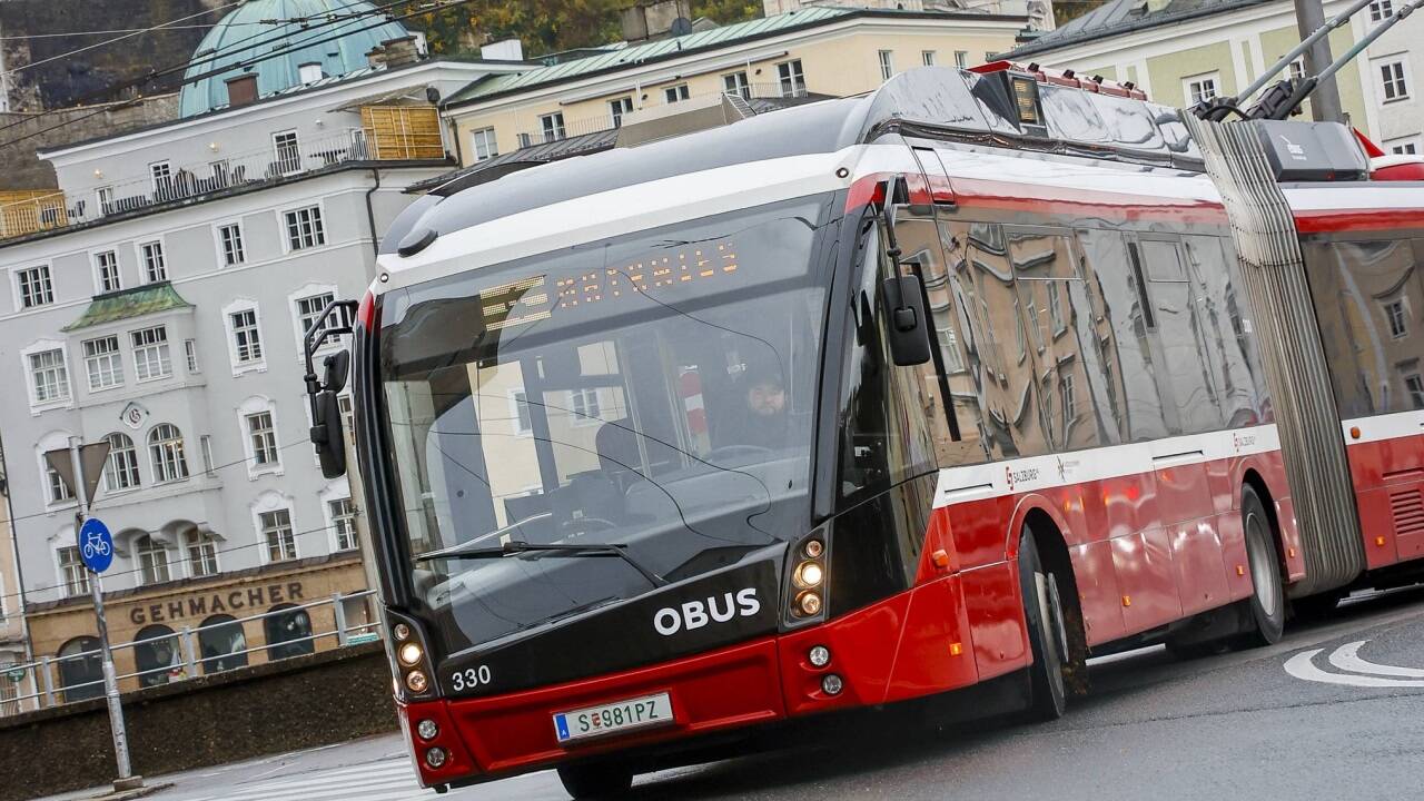 Der Obus in Salzburg besteht seit 1940. Die Fahrgastzahlen stagnieren seit Jahren. Der Obus in Salzburg besteht seit 1940. Die Fahrgastzahlen stagnieren seit Jahren.