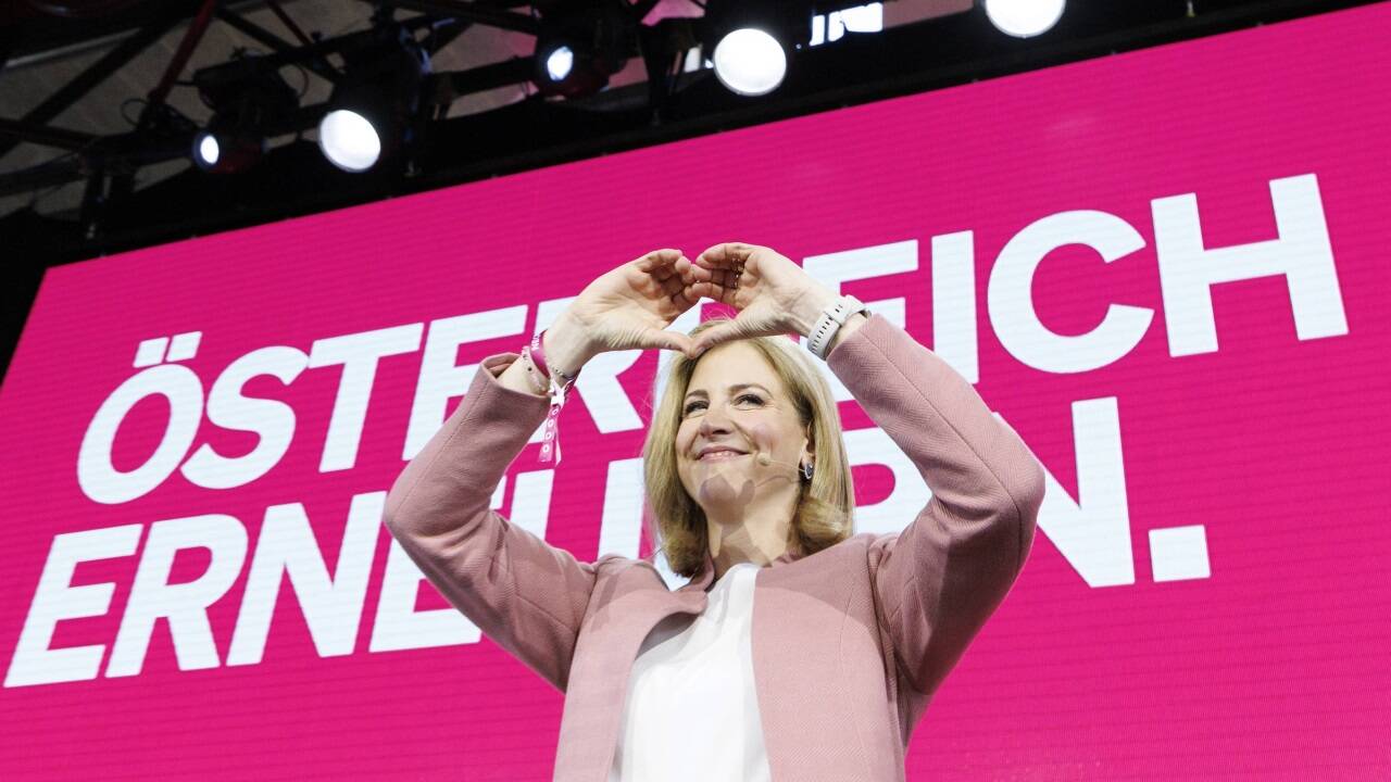 Die designierte Außenministerin Beate Meinl-Reisinger (Neos) am Sonntag bei der Mitgliederversammlung. 