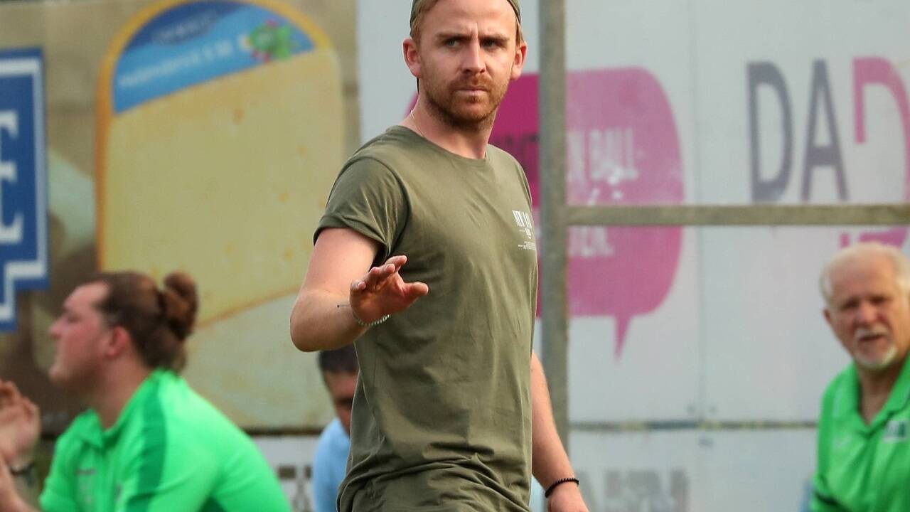 Um den Klassenerhalt in der Salzburger Liga: Bernhard Huber-Rieder ist Straßwalchens Cheftrainer. Um den Klassenerhalt in der Salzburger Liga: Bernhard Huber-Rieder ist Straßwalchens Cheftrainer.