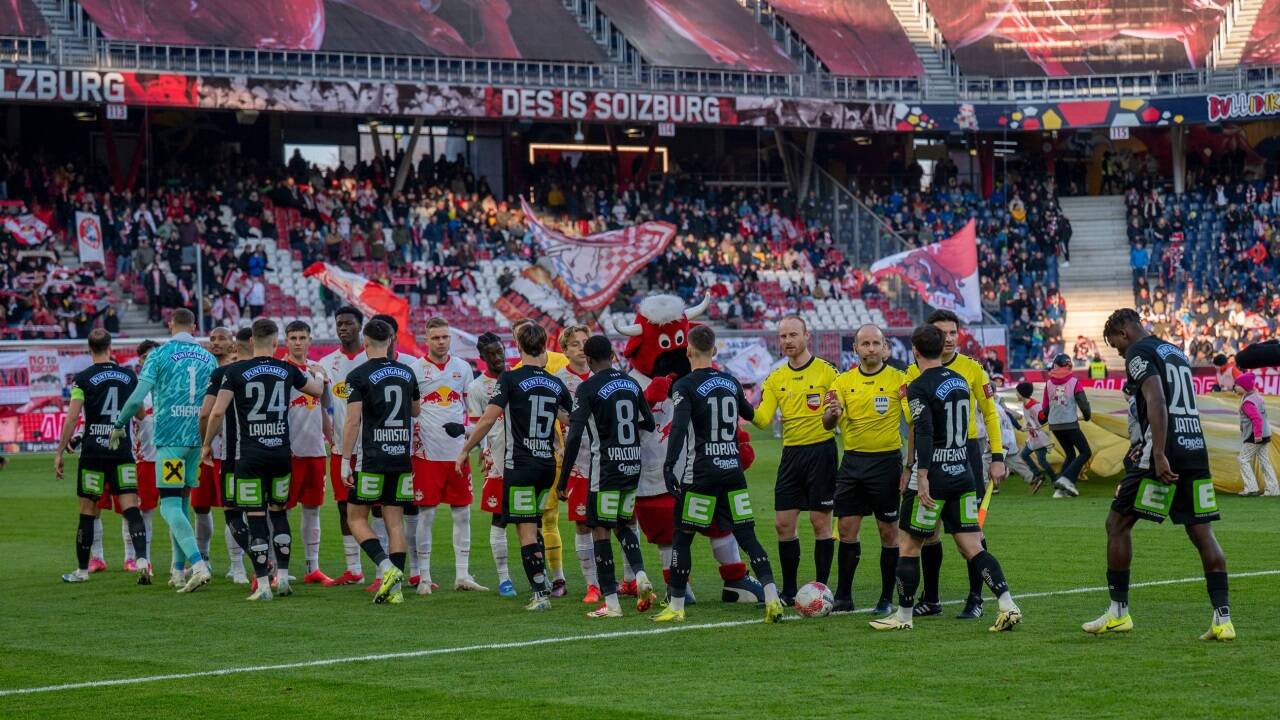 Die Bullen haben das Stadion halbleer gespielt. 