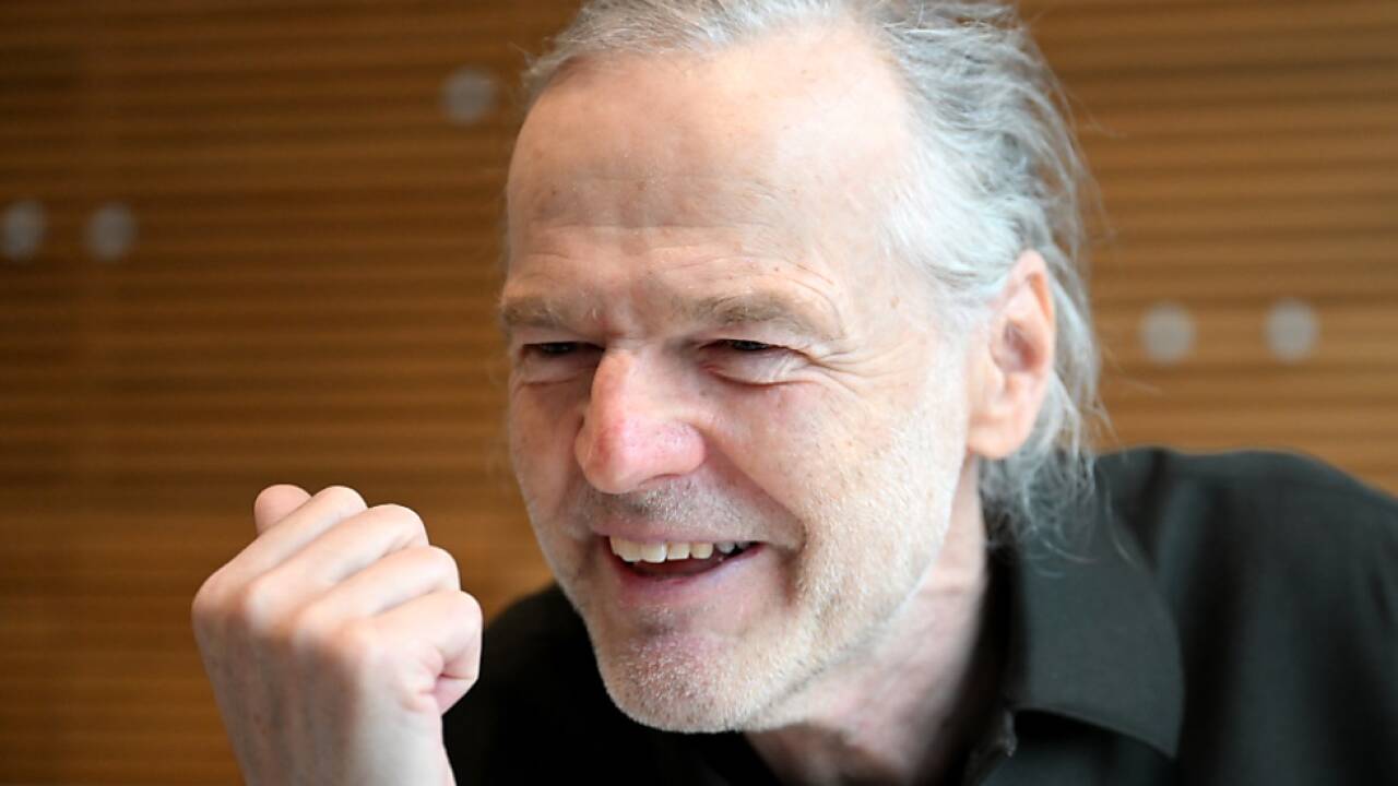 64-jähriger Autor Wolf Haas als einziger Österreicher nominiert 
